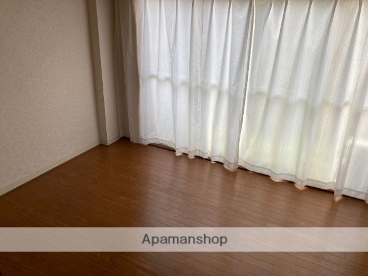 神庭コーポの居間