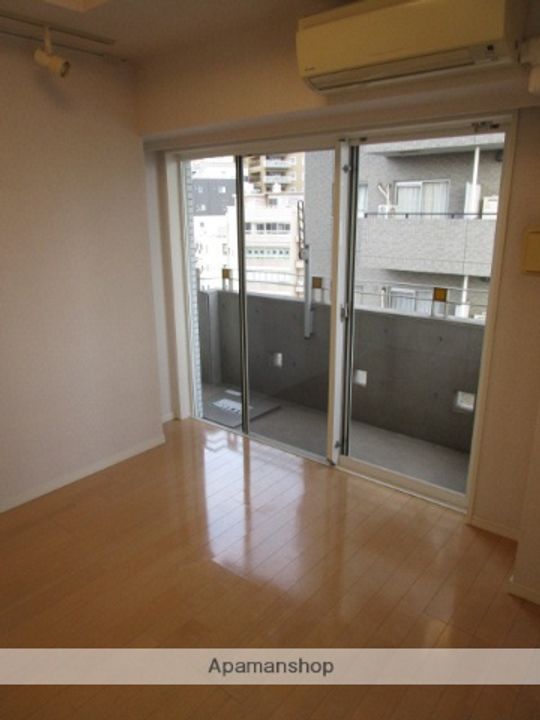 アデッソ大森の居間