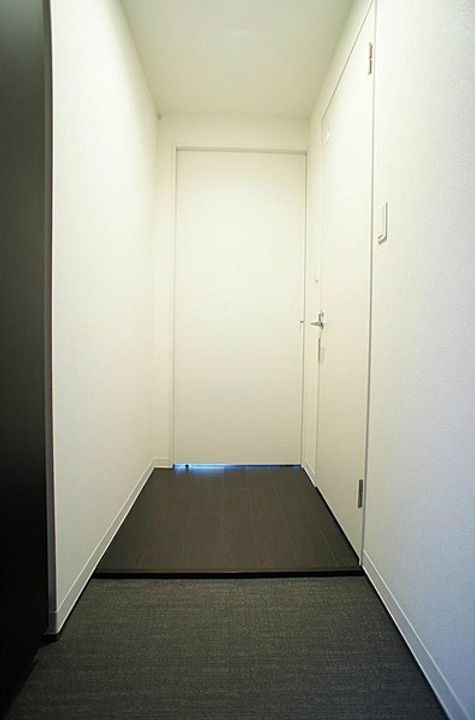 三軒茶屋レジデンスの玄関