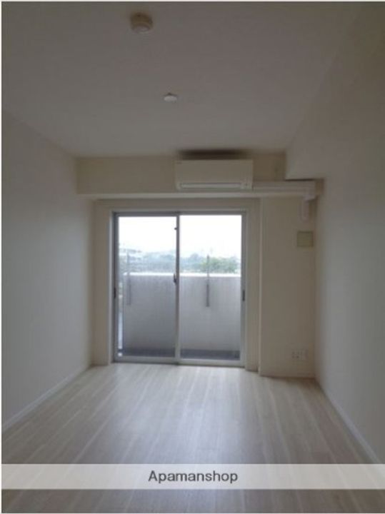 B CITY APARTMENT TOKYO SOUTHの居間