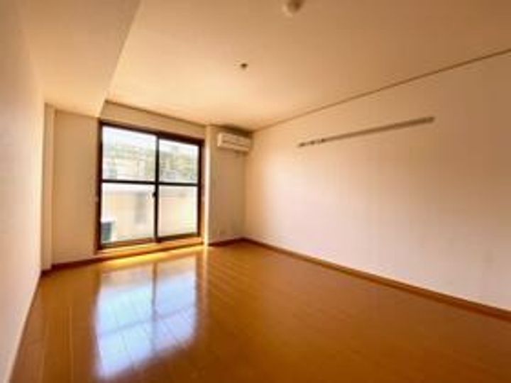 コム シェ ソワⅠの居間