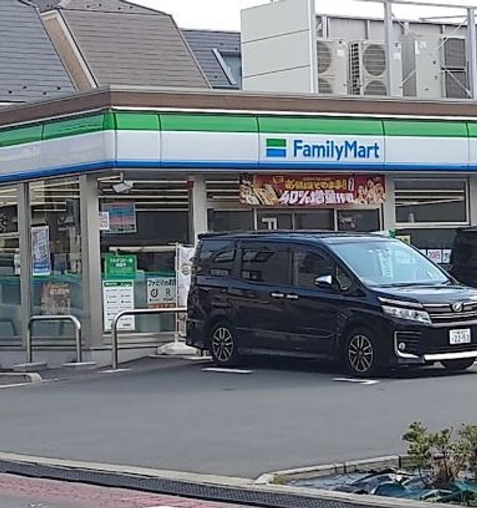 コム シェ ソワⅠの周辺