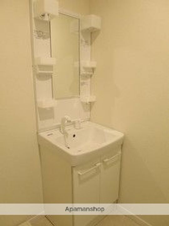 リコ・プアラニのその他画像