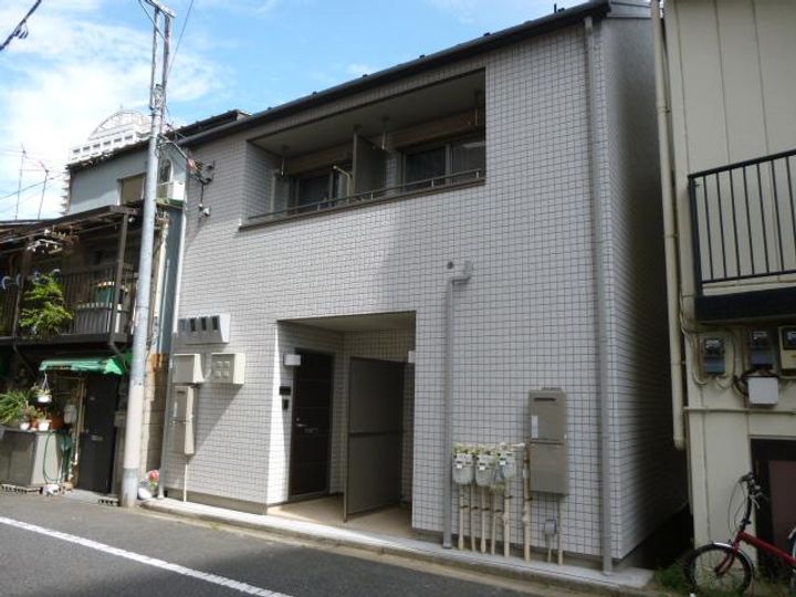 メゾンドコダチ102号室の外観