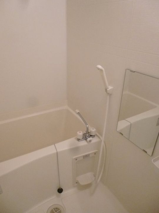 東京都豊島区池袋本町1丁目の賃貸マンションの風呂