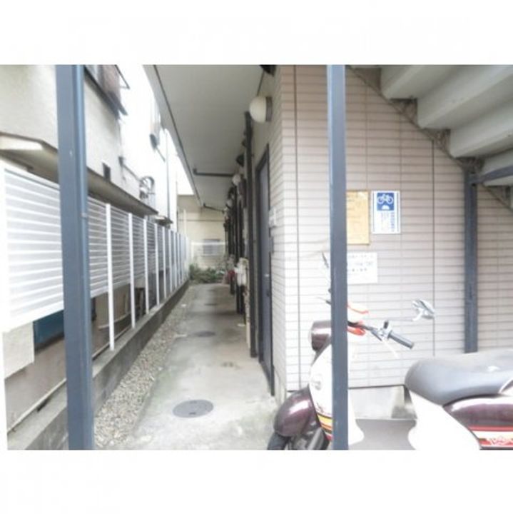 キャップス早稲田の外観