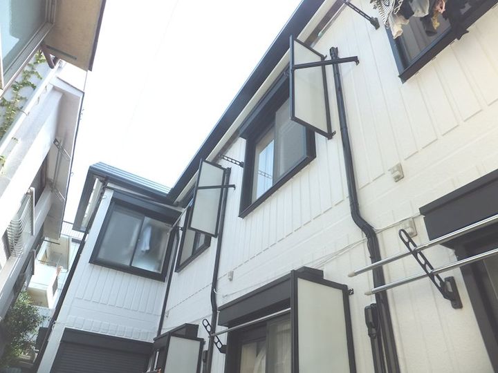 東京都豊島区東池袋2丁目の賃貸アパートの居間