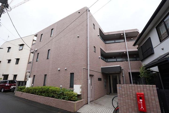 東京都北区滝野川2丁目の賃貸マンションの外観