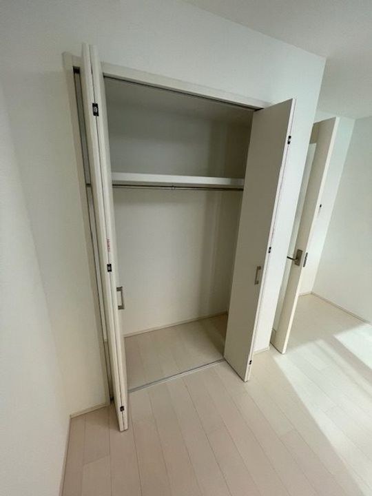 東京都新宿区西五軒町の賃貸マンションの内装