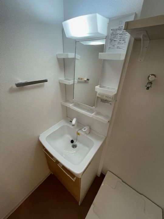 東京都新宿区西五軒町の賃貸マンションの内装