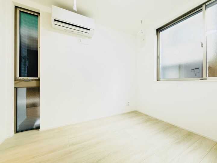 東京都荒川区荒川3丁目の賃貸アパートの居間