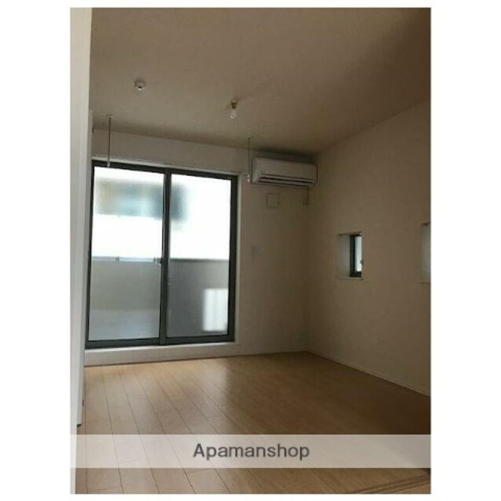 東京都北区田端1丁目の賃貸マンションの居間