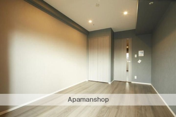 東京都豊島区南大塚2丁目の賃貸マンションの居間