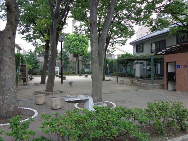 ラプレジオの周辺