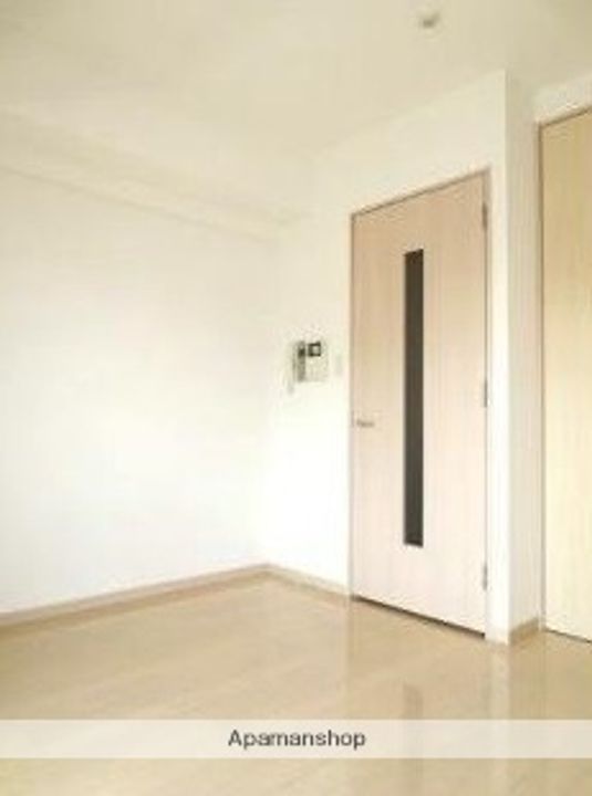 東京都中央区月島3丁目の賃貸マンションの居間