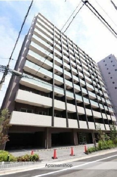 東京都台東区今戸2丁目の賃貸マンションの外観