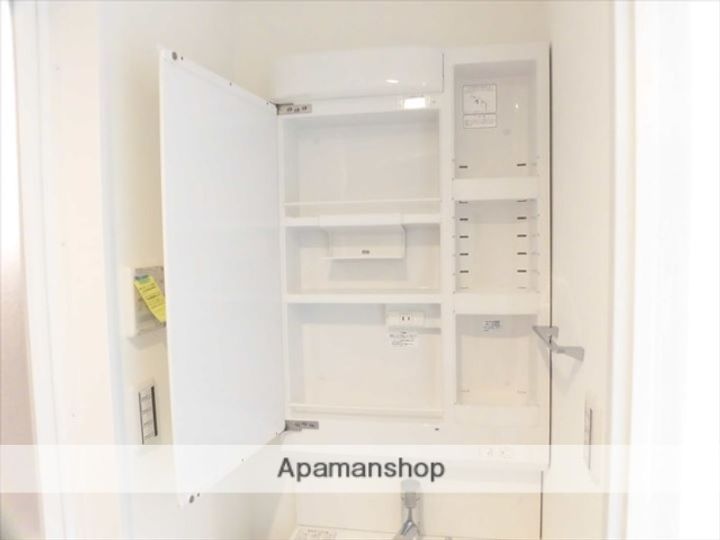 ベルシード新大橋302の内装