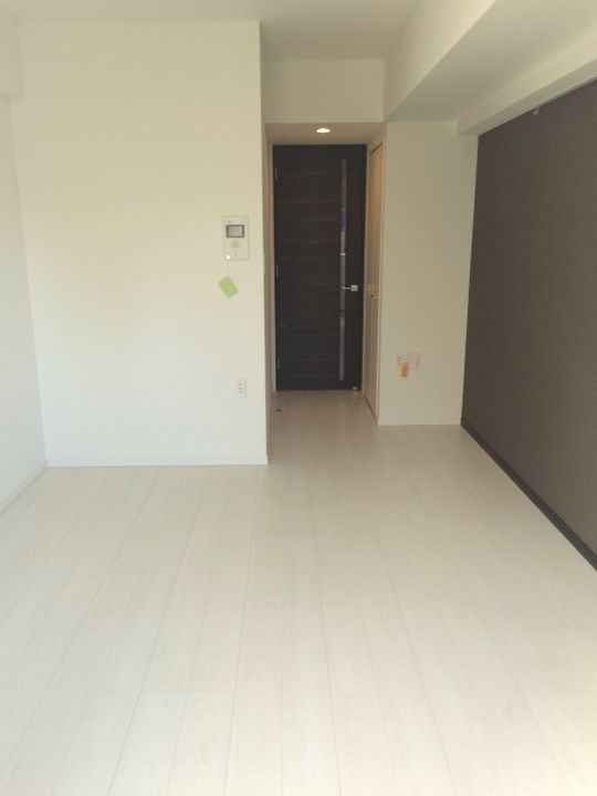 東京都江東区新大橋3丁目の賃貸マンションの居間