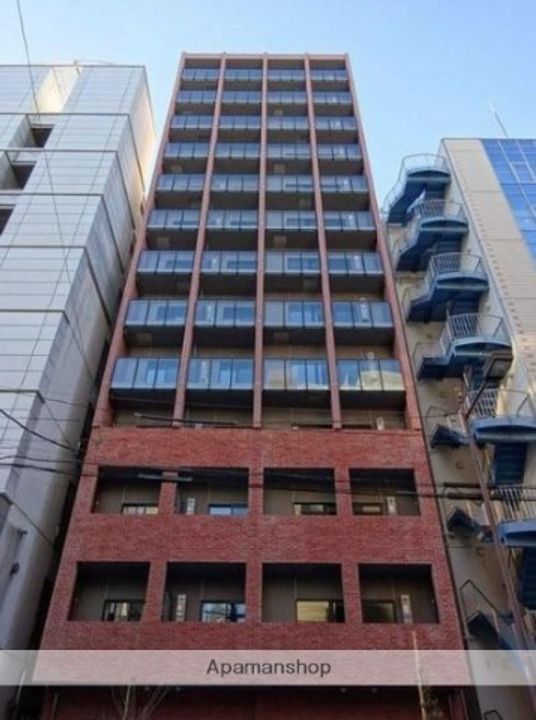 LOG浅草703の外観