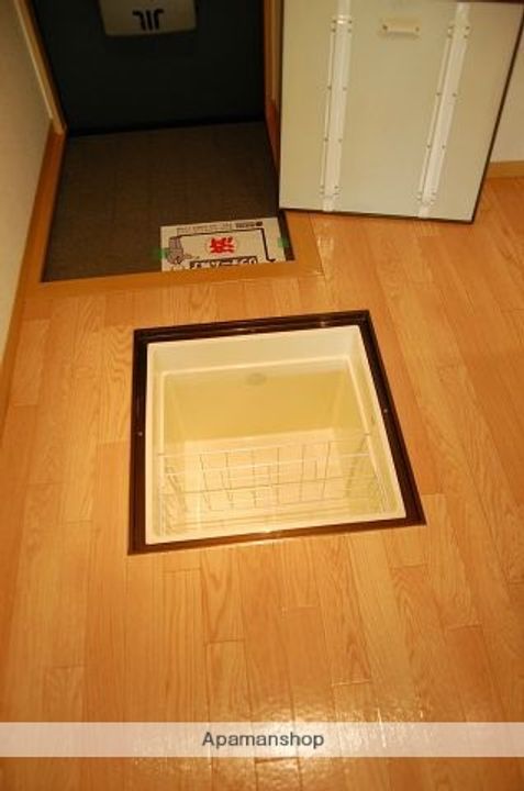 OCTET BEE103の内装