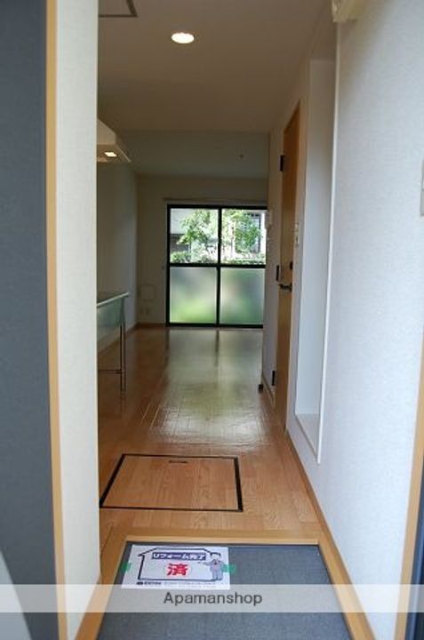 OCTET BEE103の玄関