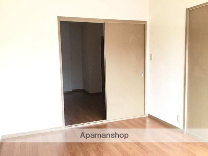 ロイヤルパレス弐番館の内装