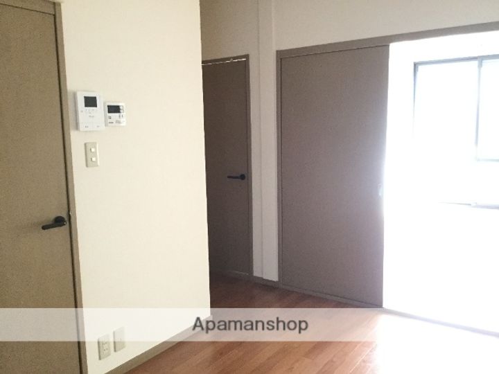 ロイヤルパレス弐番館の内装