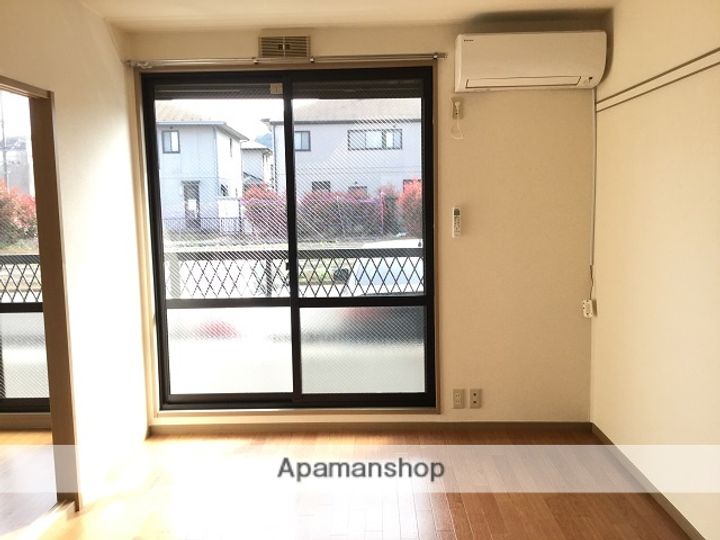 ロイヤルパレス弐番館の居間