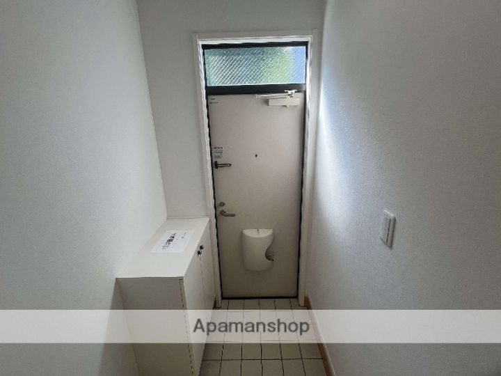 カーサK203の玄関