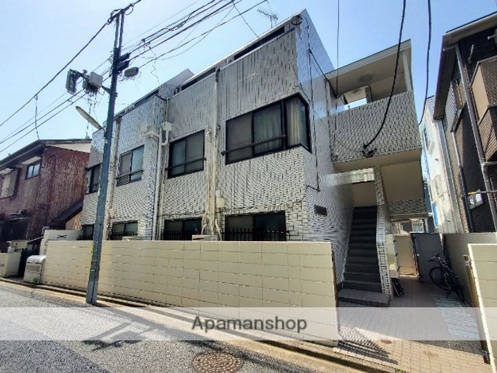 芦花公園ハイツの外観