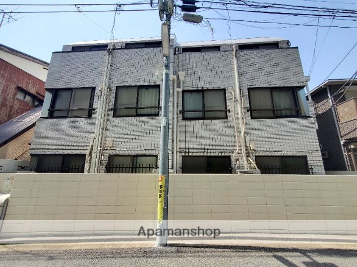 芦花公園ハイツの外観