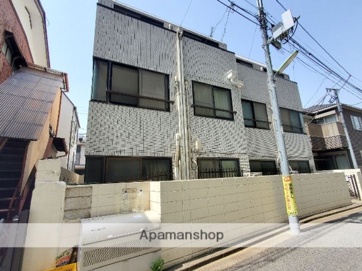 芦花公園ハイツの外観