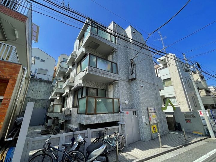 ハイホーム成増303の外観