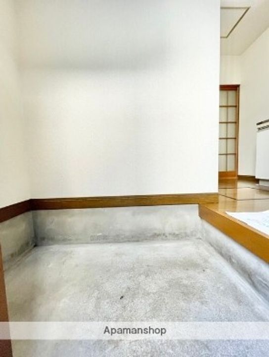 コゴシハイツの玄関