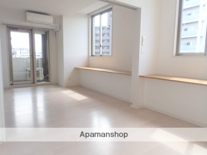 レジェンダリーコート赤羽の居間