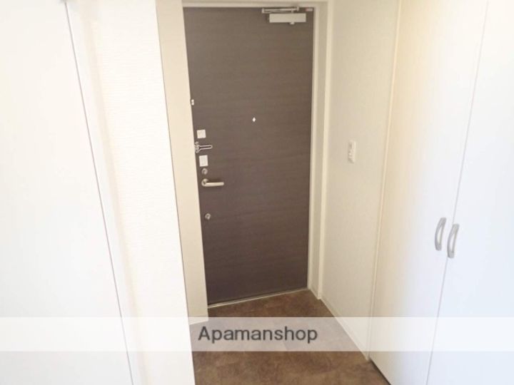 レジェンダリーコート赤羽の玄関