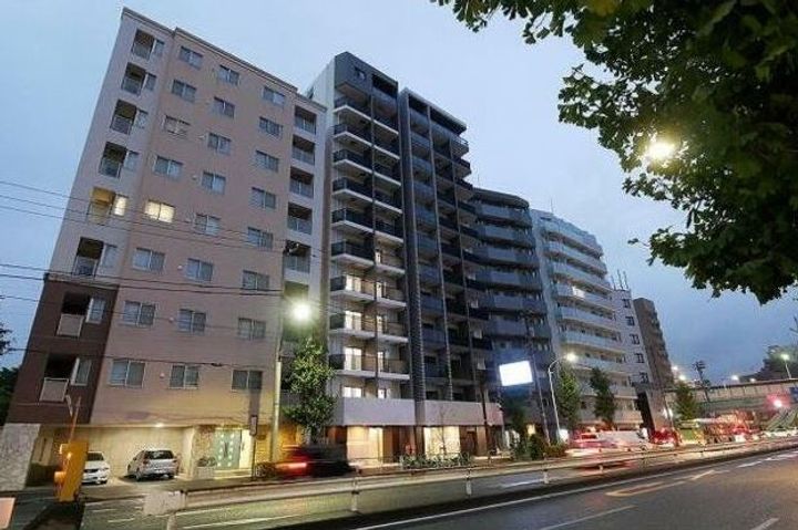 東京都北区神谷3丁目の賃貸マンションの外観