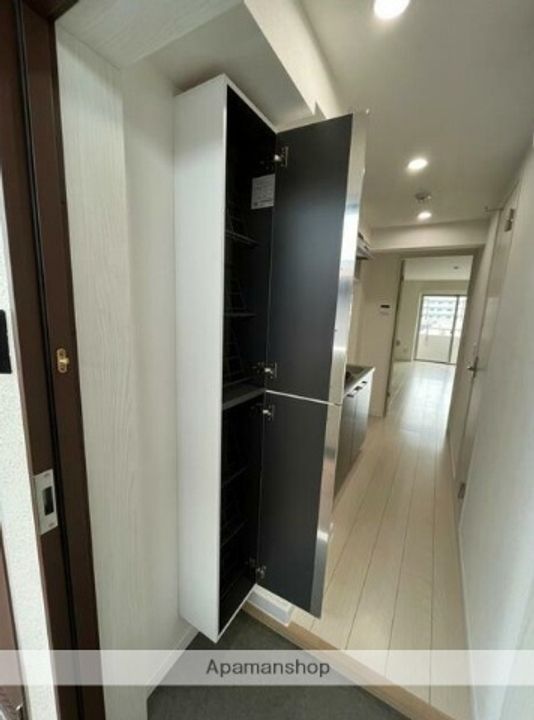 東京都足立区六町1丁目の賃貸マンションの内装