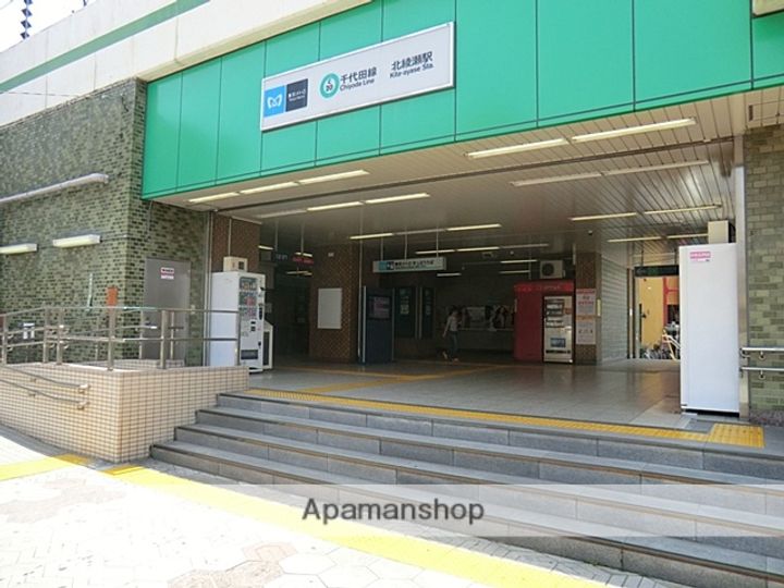 東京都足立区六町1丁目の賃貸マンションの周辺