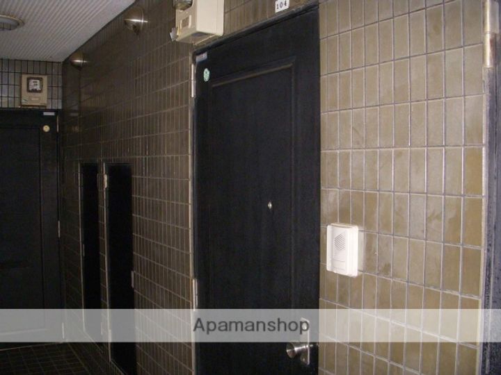 東京都北区志茂2丁目の賃貸マンションの外観