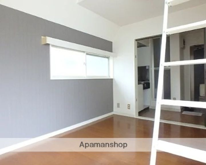 ローヤル堤の内装