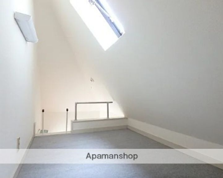 ローヤル堤の内装