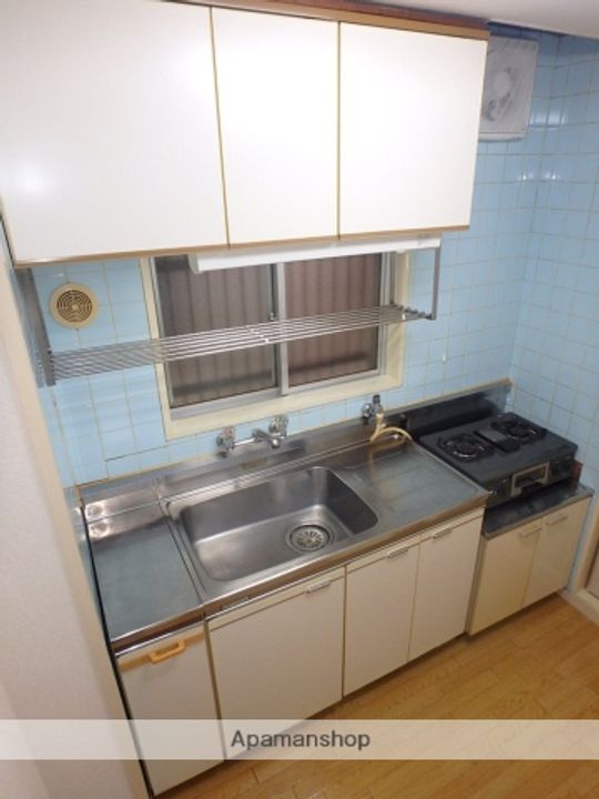 東京都北区赤羽3丁目の賃貸マンションのキッチン