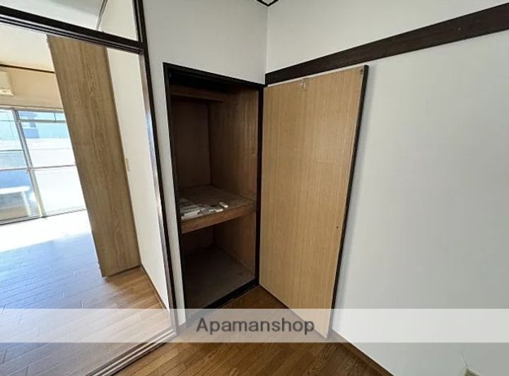 東京都北区上十条1丁目の賃貸マンションの内装