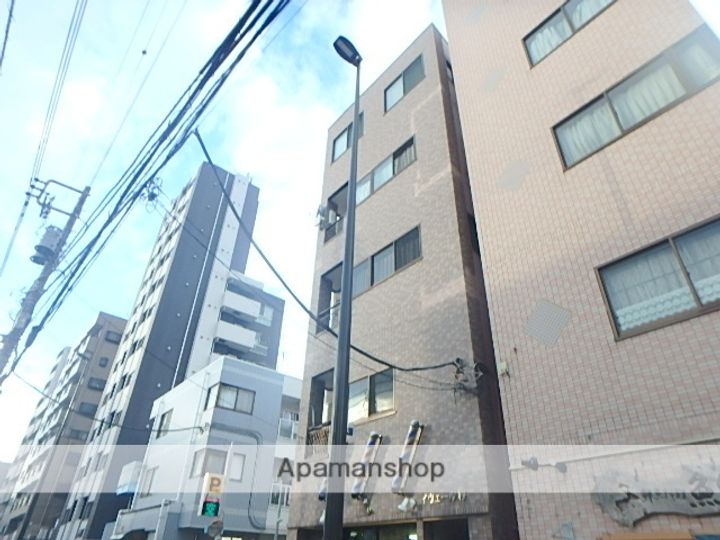 東京都北区岩淵町の賃貸マンションの外観