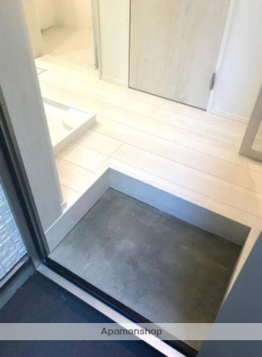 プランドルアムール志茂の玄関