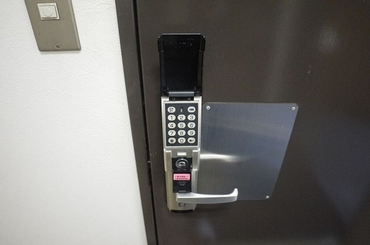 東京都北区中十条2丁目の賃貸マンションの内装
