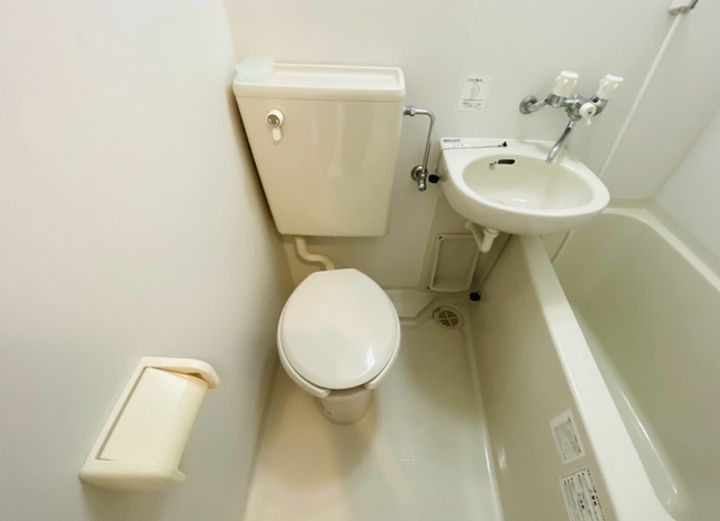 東京都北区中十条2丁目の賃貸マンションの風呂