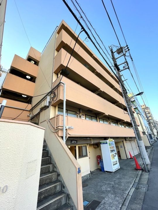 東京都北区中十条2丁目の賃貸マンションの外観