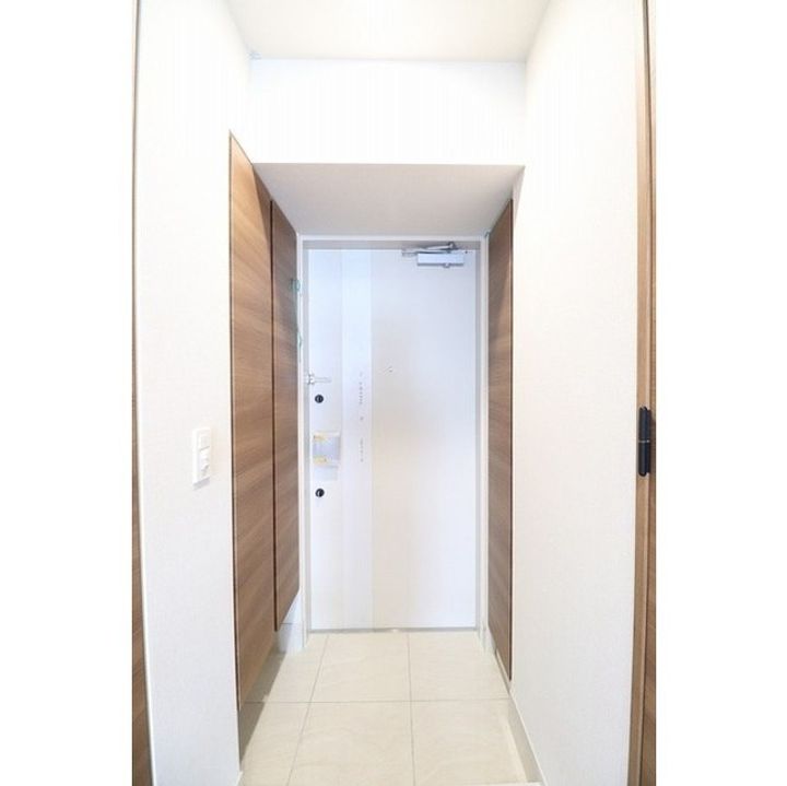 ラティエラ板橋の玄関